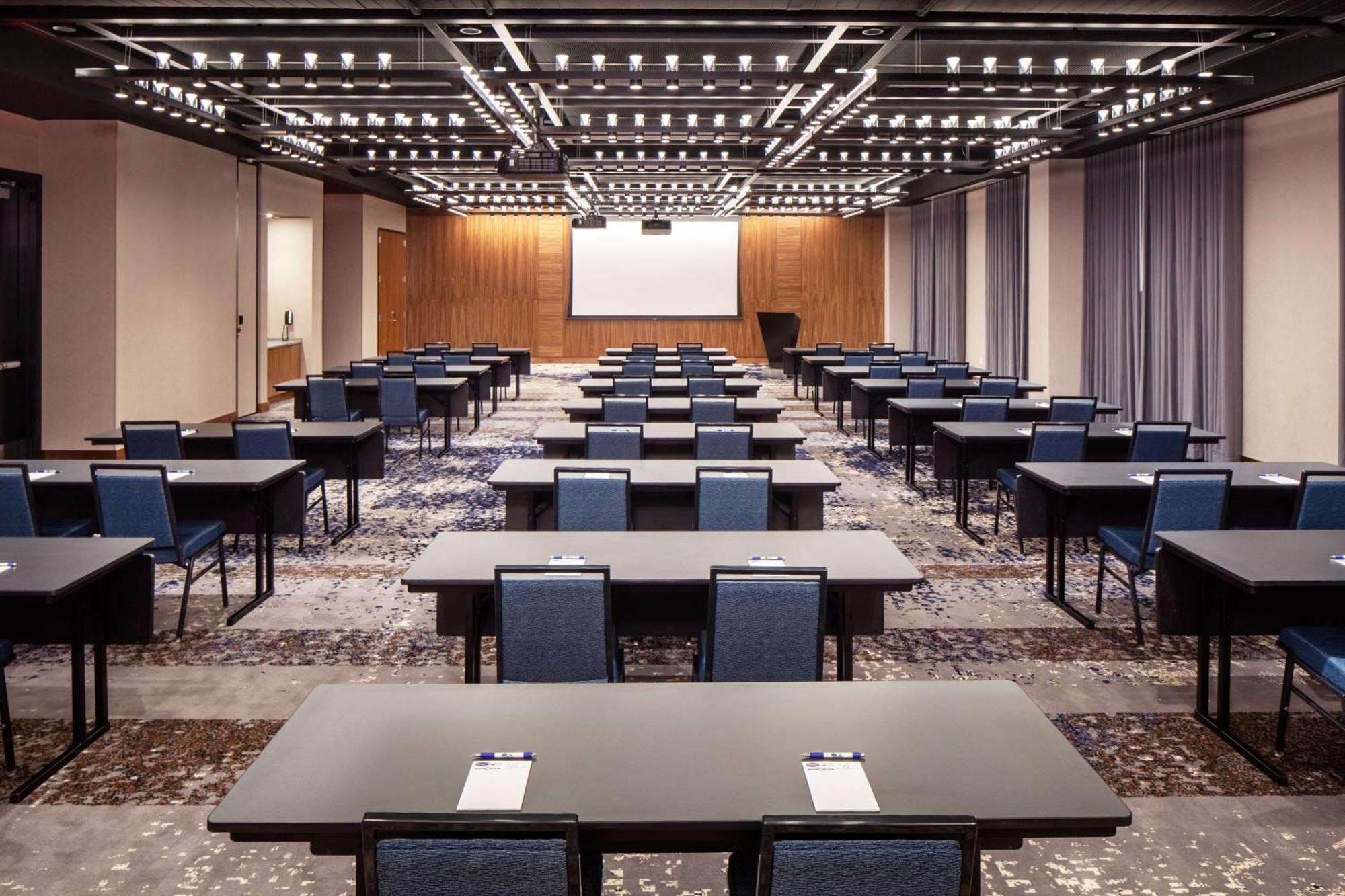 Homewood Suites By Hilton Boston Seaport District Екстер'єр фото